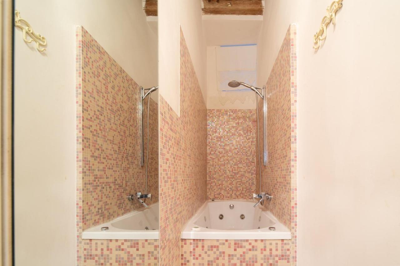 Colonna Romantic Apartment *
